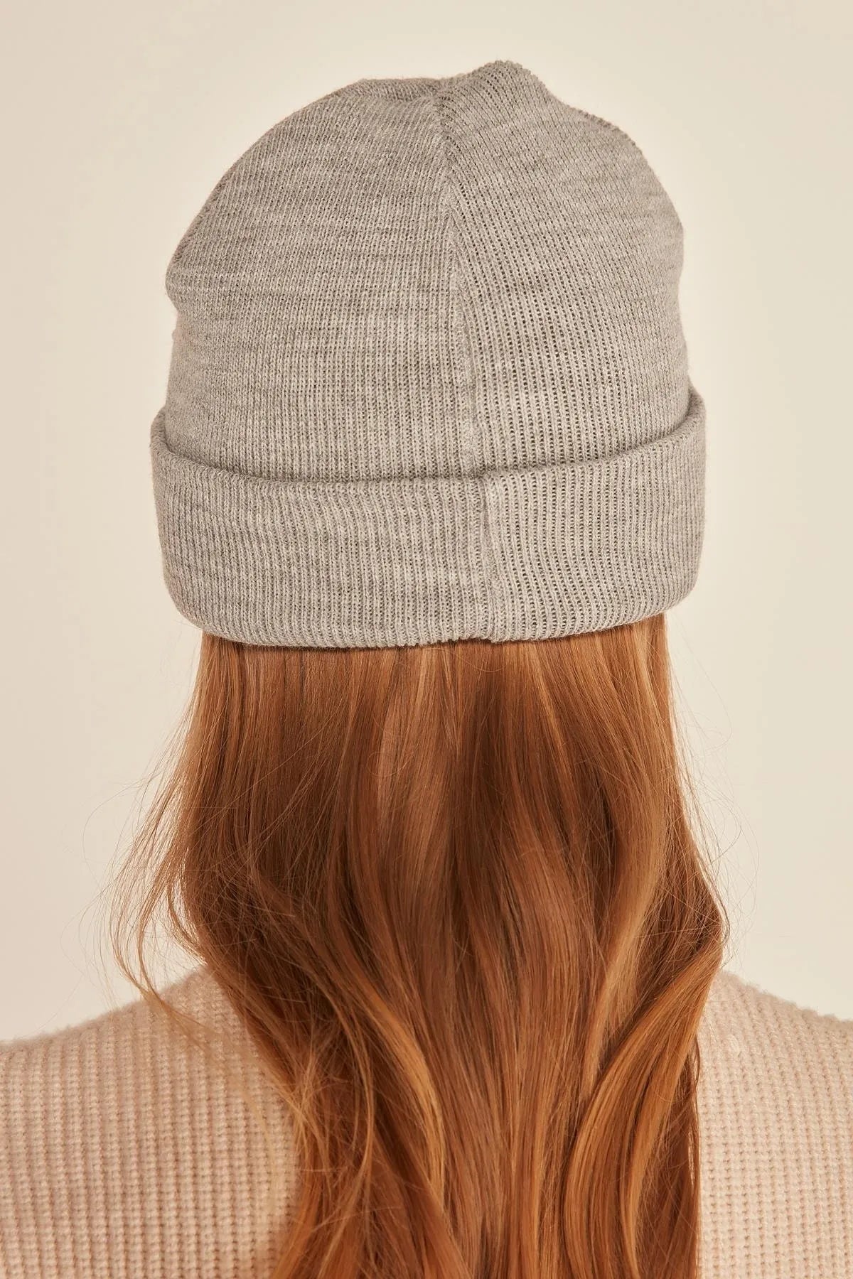 Plain Wool Light Gray Beanie With Pearls